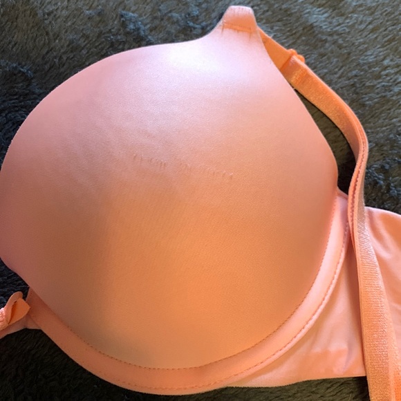 Victoria’s Secret 34B push-up - Picture 6 of 7